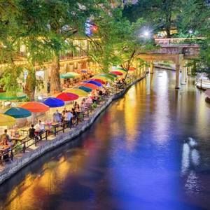 Meet your Posher, Khadija